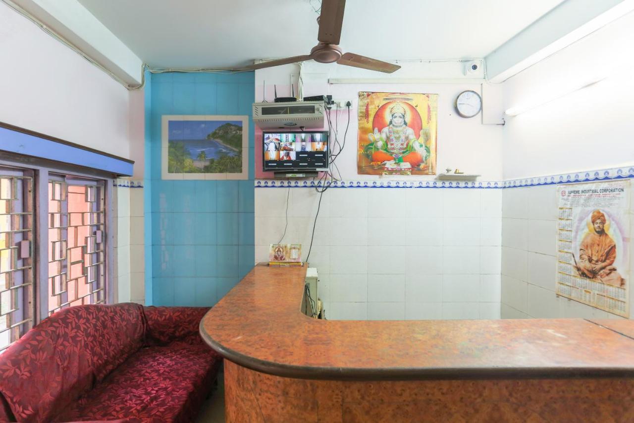 Oyo 73902 Vyttila Residency Hotel Kochi Ngoại thất bức ảnh
