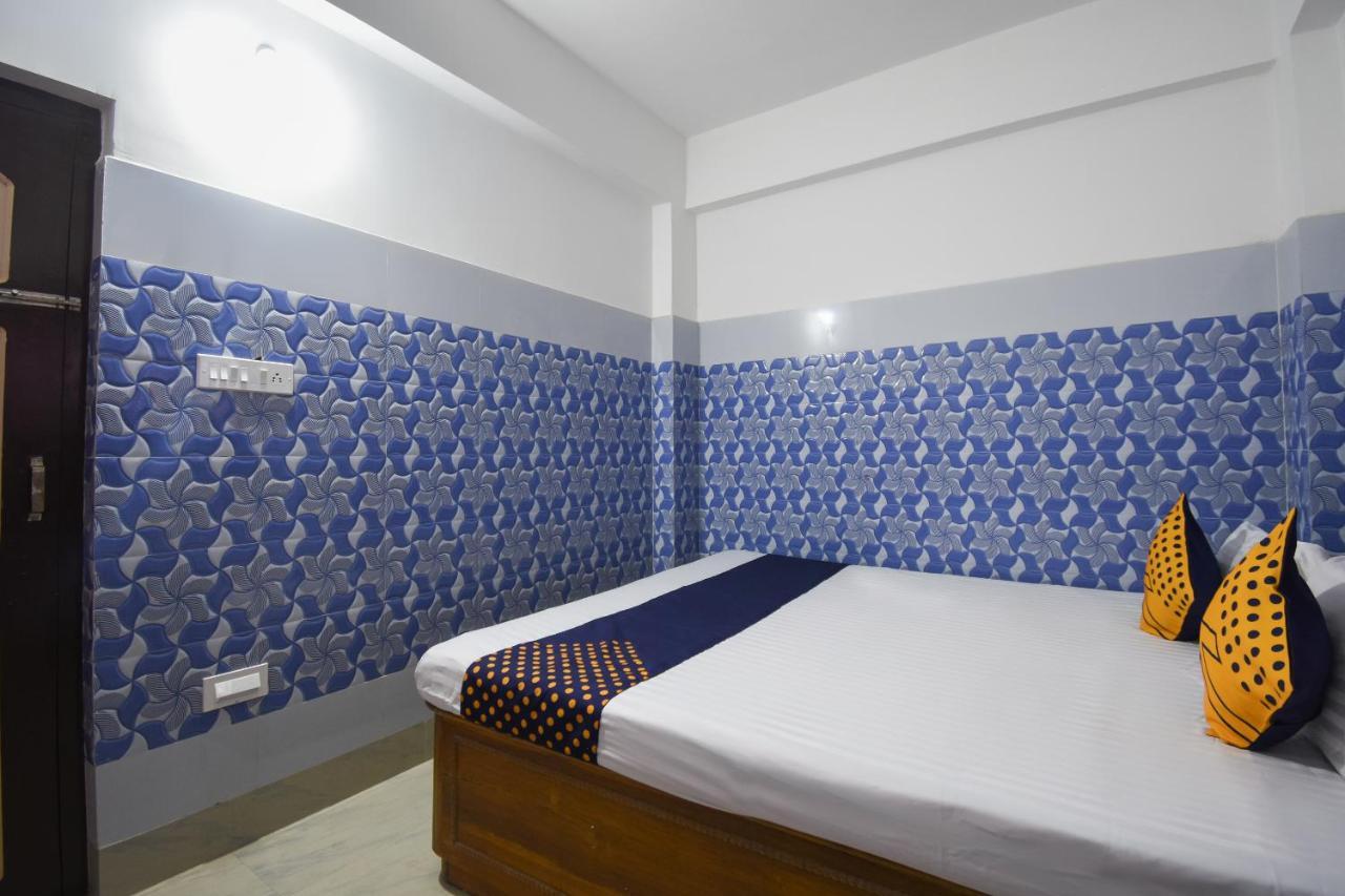 Oyo 73902 Vyttila Residency Hotel Kochi Ngoại thất bức ảnh