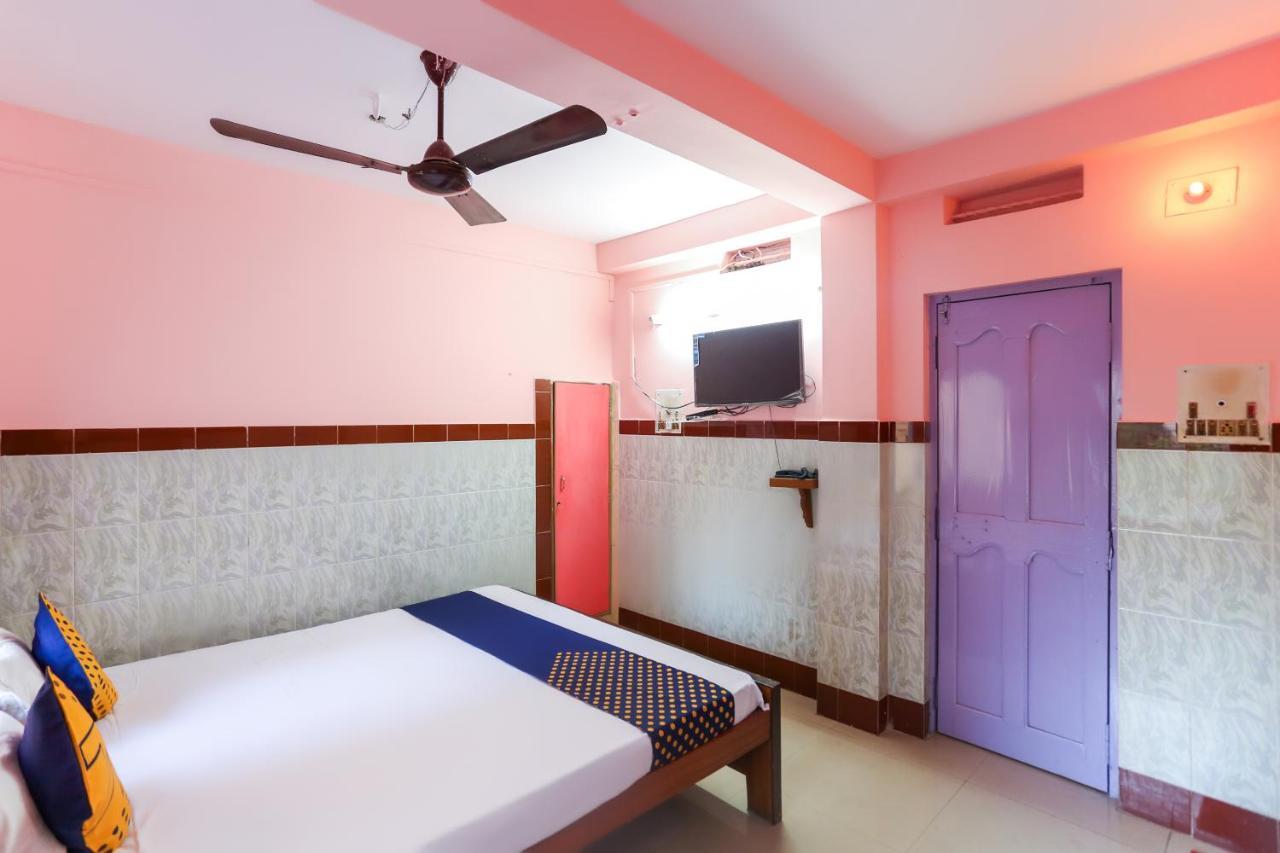 Oyo 73902 Vyttila Residency Hotel Kochi Ngoại thất bức ảnh