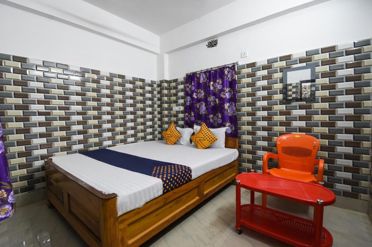 Oyo 73902 Vyttila Residency Hotel Kochi Ngoại thất bức ảnh