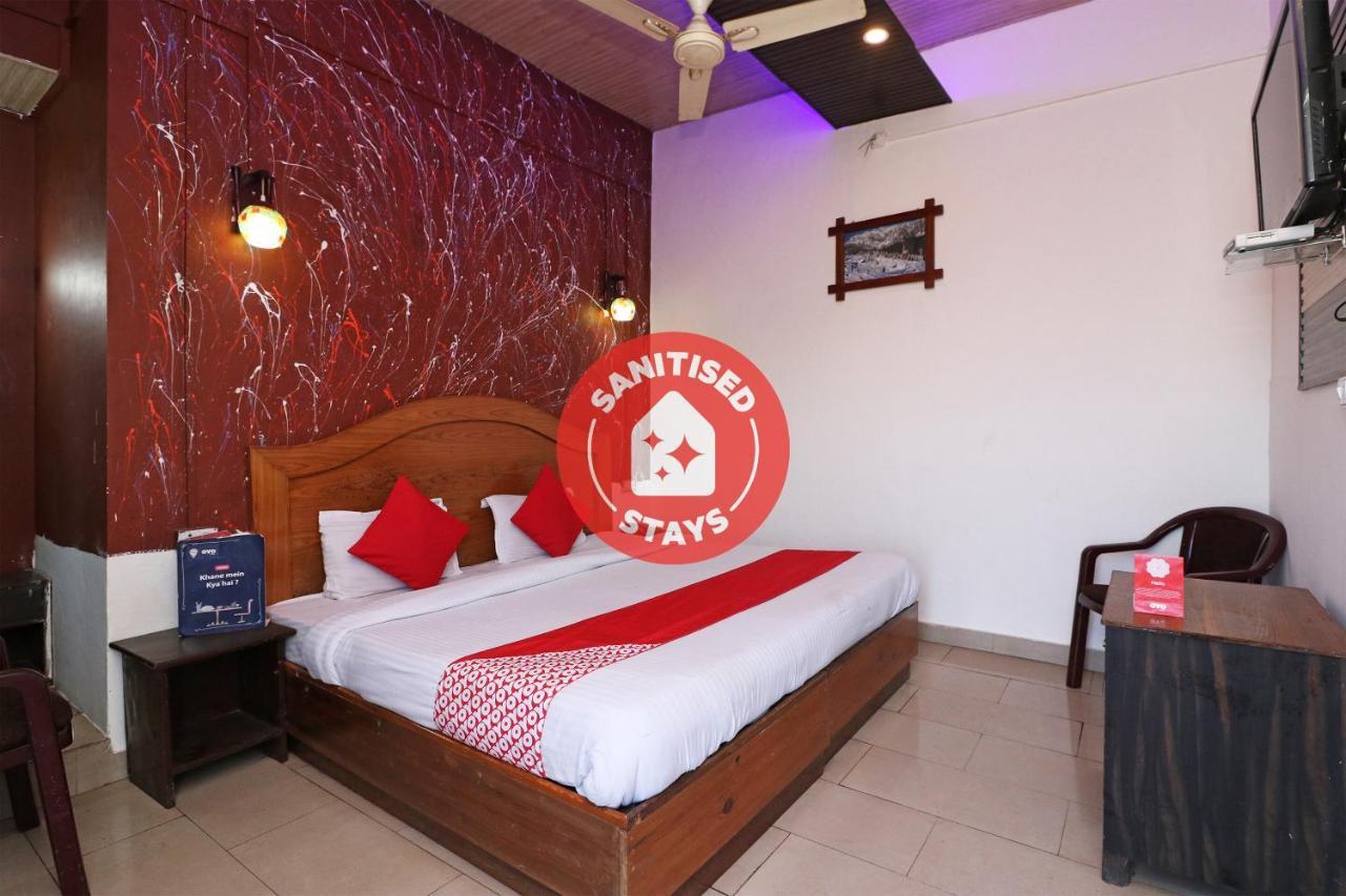 Oyo 73902 Vyttila Residency Hotel Kochi Ngoại thất bức ảnh